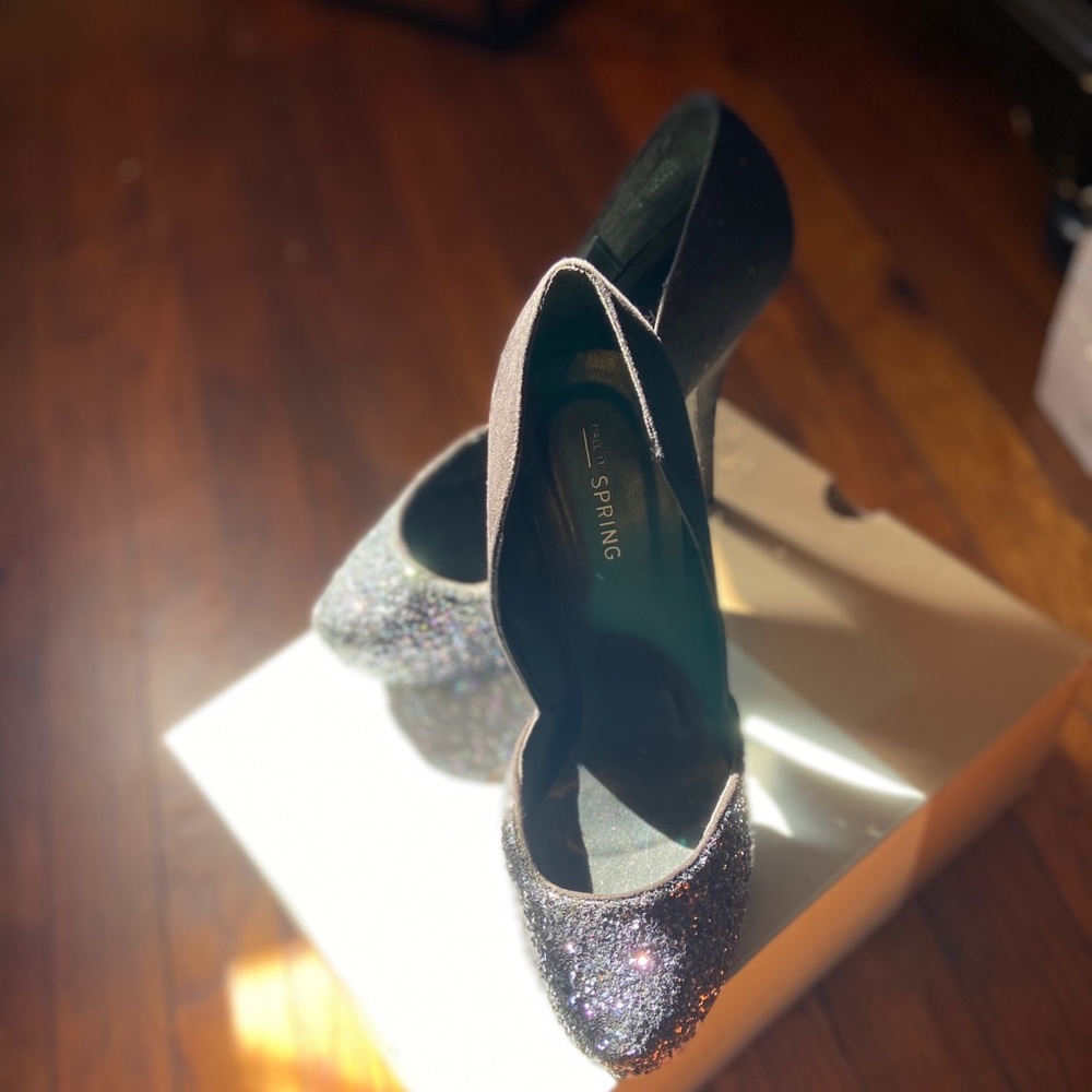 Almond toe high heels - Picture 3 of 3